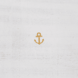 Horgony aranyszínű charmok