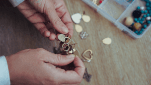 Charm elemek