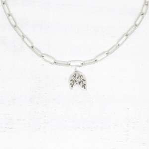 Levél ezüstszínű antikolt charmok