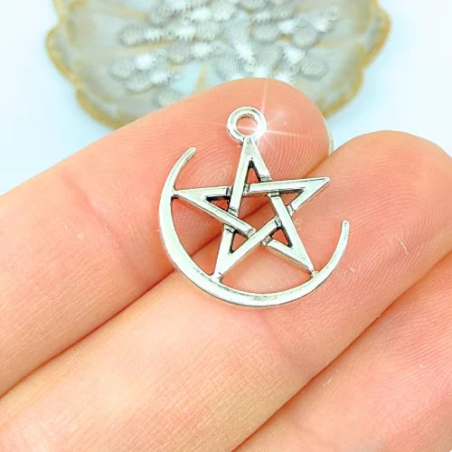 Csillag pentagramma ezüstszínű antikolt charm