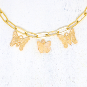 Pillangó aranyszínű charmok