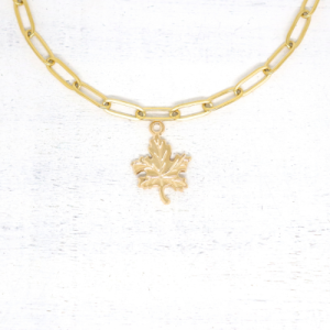 Levél juharfa aranyszínű charm