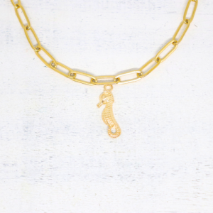 Csikóhal aranyszínű charmok