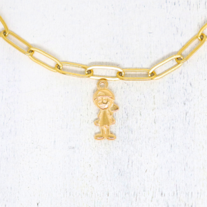 Emberke aranyszínű charm