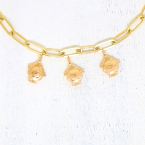 Halacska kifogott aranyhal charm