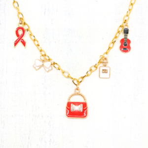 Aranyszínű charm nyaklánc partihoz