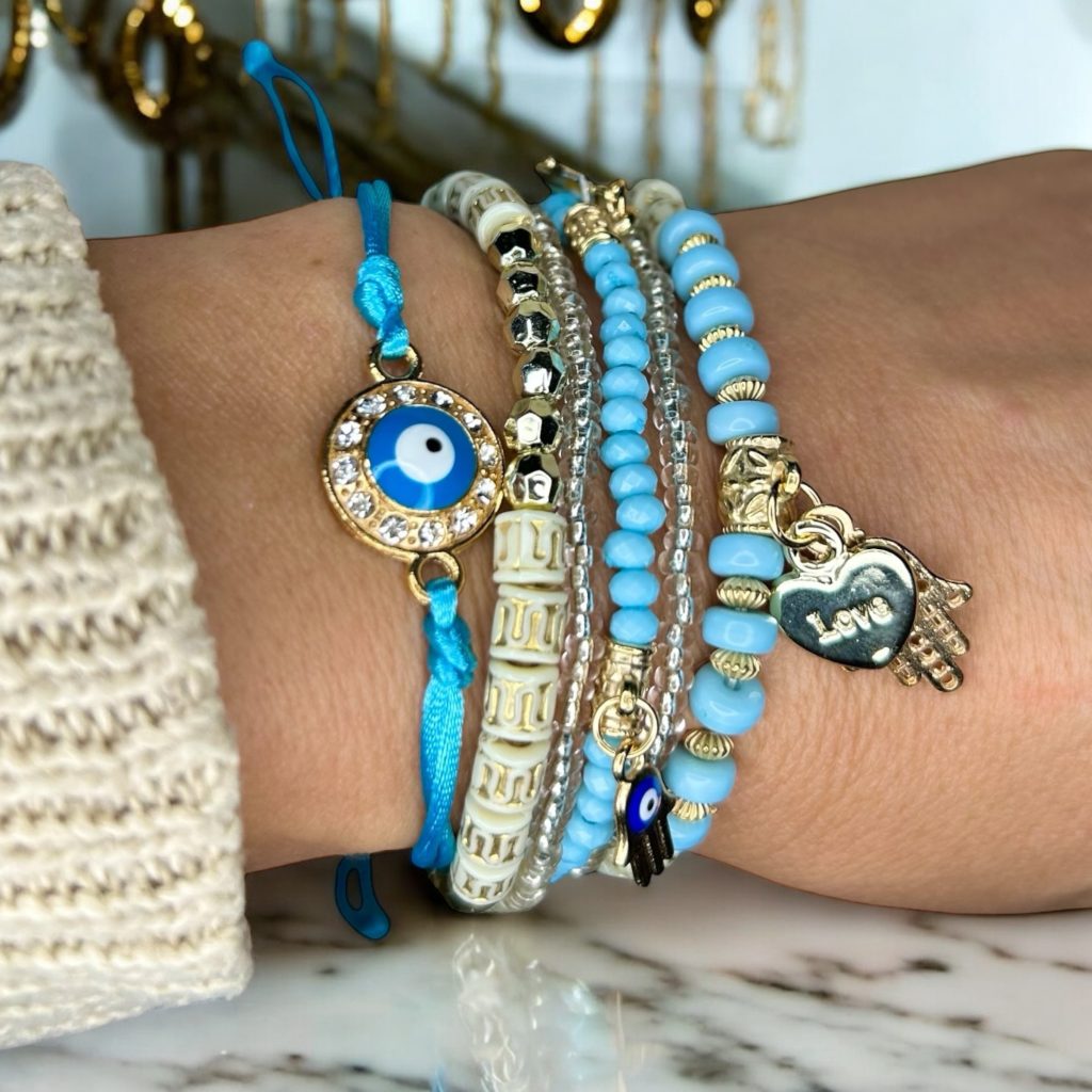 Boho gyöngy karkötő szett spirituális charmokkal - Charmshop Budapest