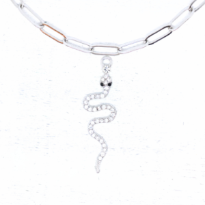 Kígyó strasszokkal ezüstszínű charm