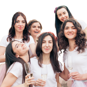 Lánybúcsú: kreatív charm karkötőkészítő workshop Budapesten